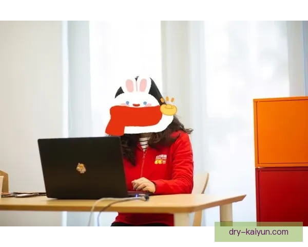 Saka 在训练场上的专注度持续提升，状态备受关注