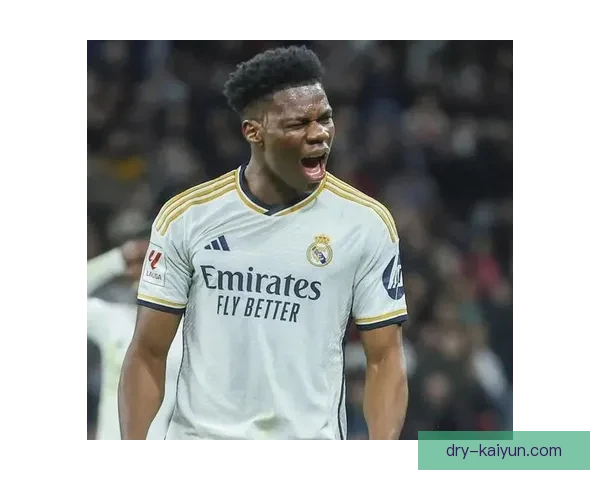 楚阿梅尼对抗能力提升，近期表现稳健，展现出更强的场上竞争力。